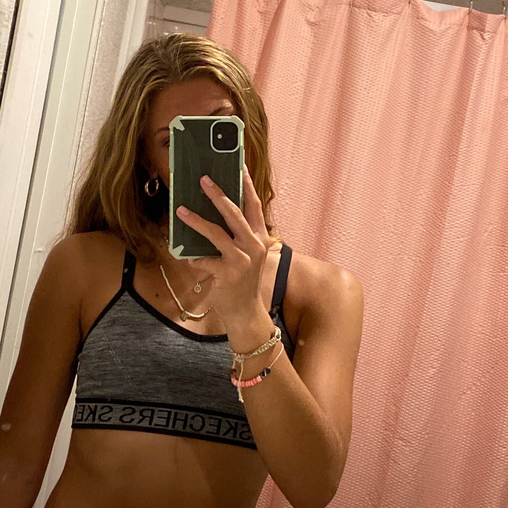 Sports bra
